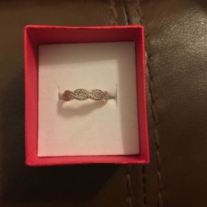 Gorgeous 10K Gold & pave diamond infinity ring!